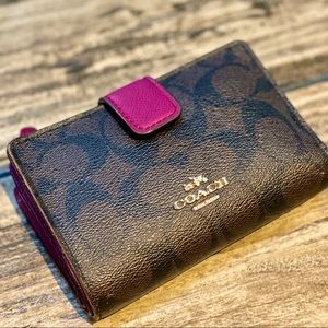 Coach Medium Corner Zip Wallet in Signature Canvas
